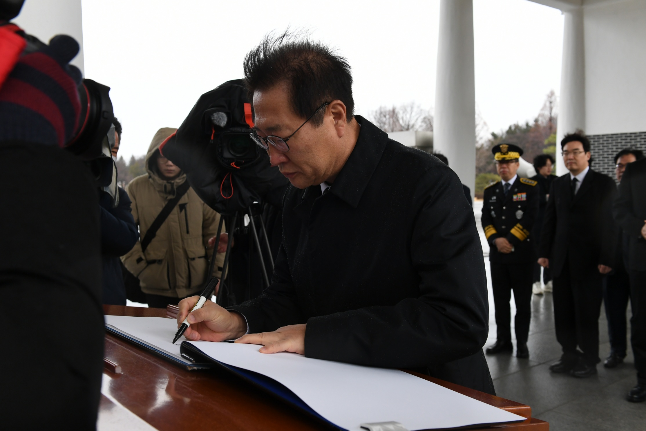 신임 법무부장관 박성재 참배(2024.02.21.) 첨부 이미지