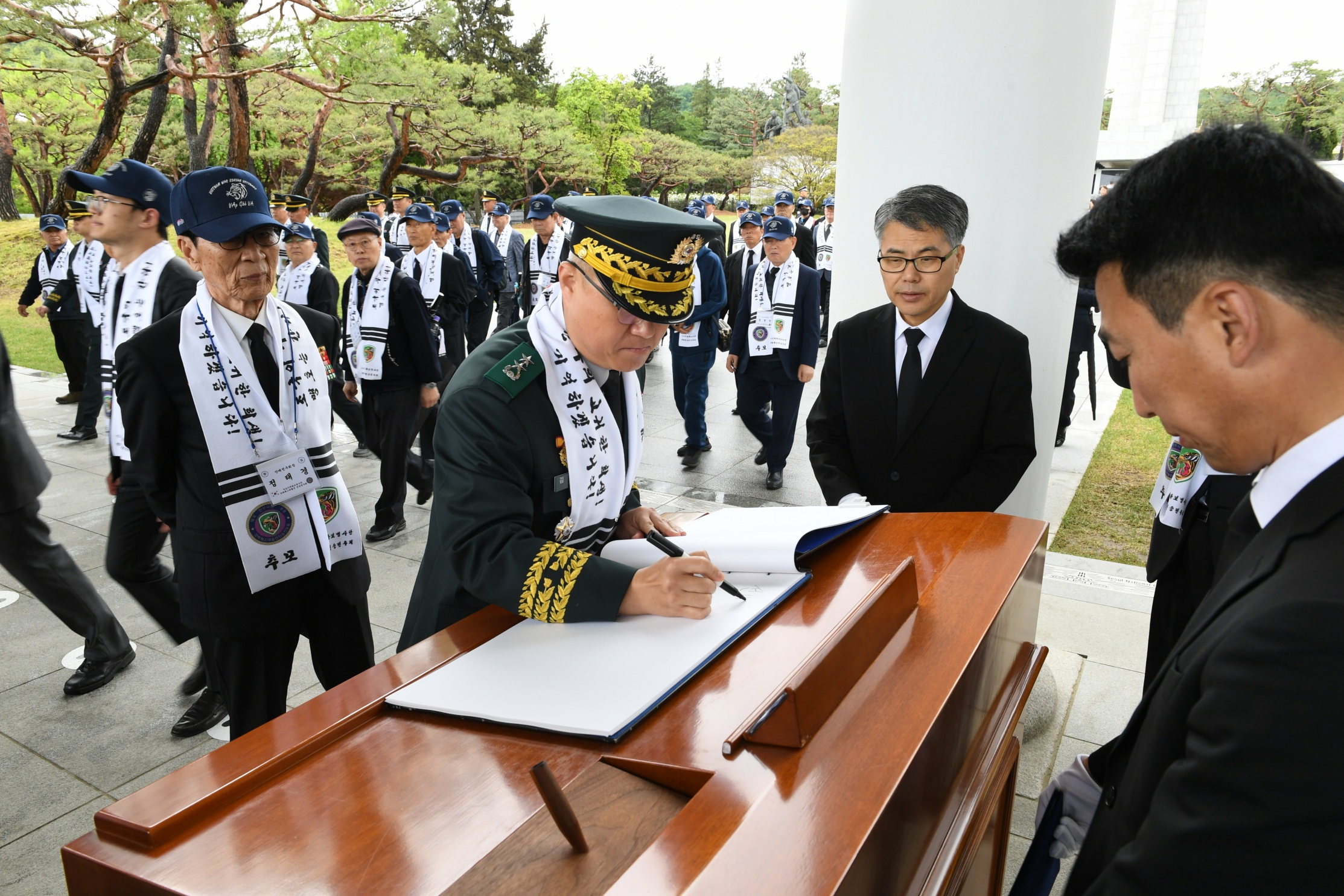 안케패스 전우회, 수기사단장 참배(2024.4.24.) 첨부 이미지