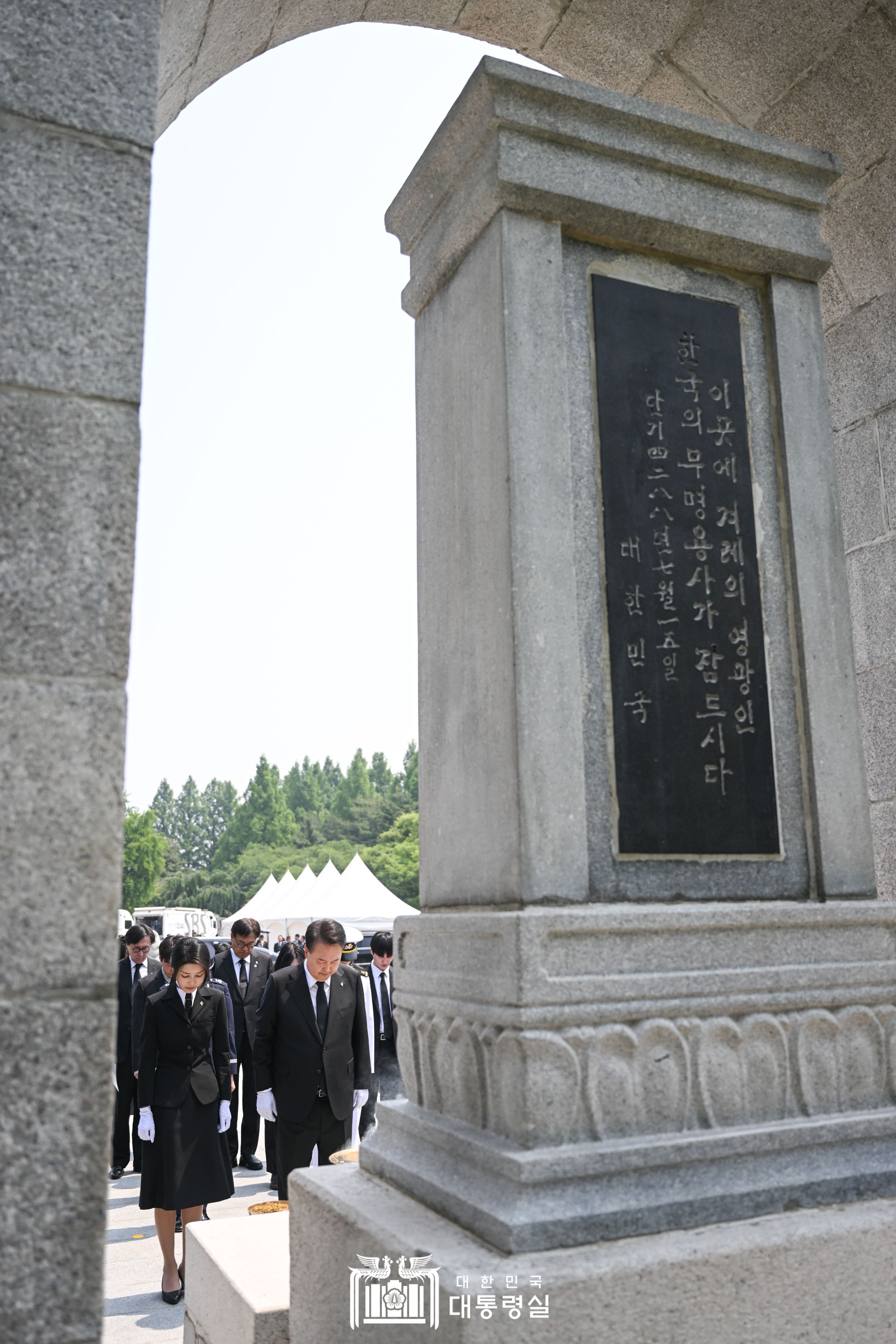 대통령 및 영부인 학도의용군 무명용사탑 참배(24.6.6.) 첨부 이미지